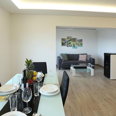 Villa Dragi With Pool, Sauna, & Whirlpool Opatija Zimmer foto